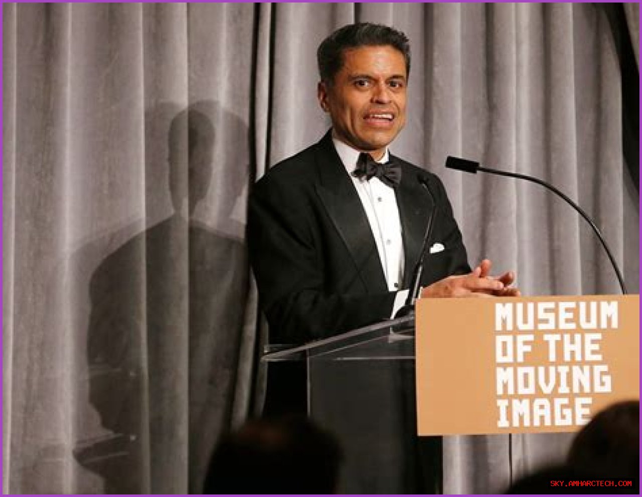 Unveiling Fareed Zakaria's Net Worth: Surprising Revelations